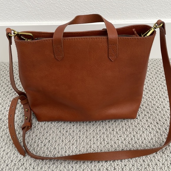 Madewell Zip-Top Transport Crossbody - Picture 2 of 9